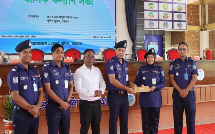 চট্টগ্রামের শ্রেষ্ঠ ওসি হলেন ফরিদা ইয়াসমিন